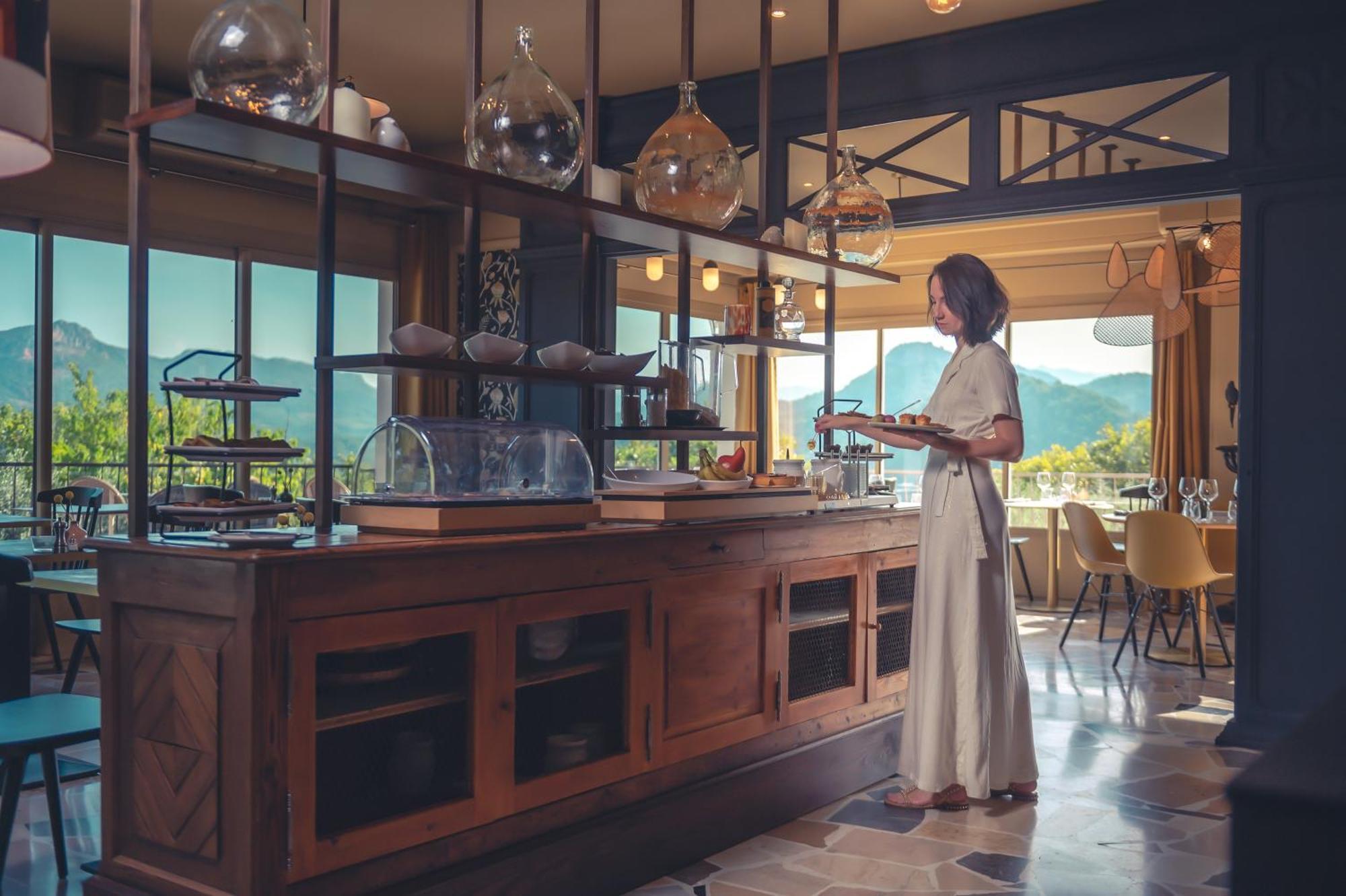 Logis Hotel Restaurant Le Plantevin Propiac Экстерьер фото