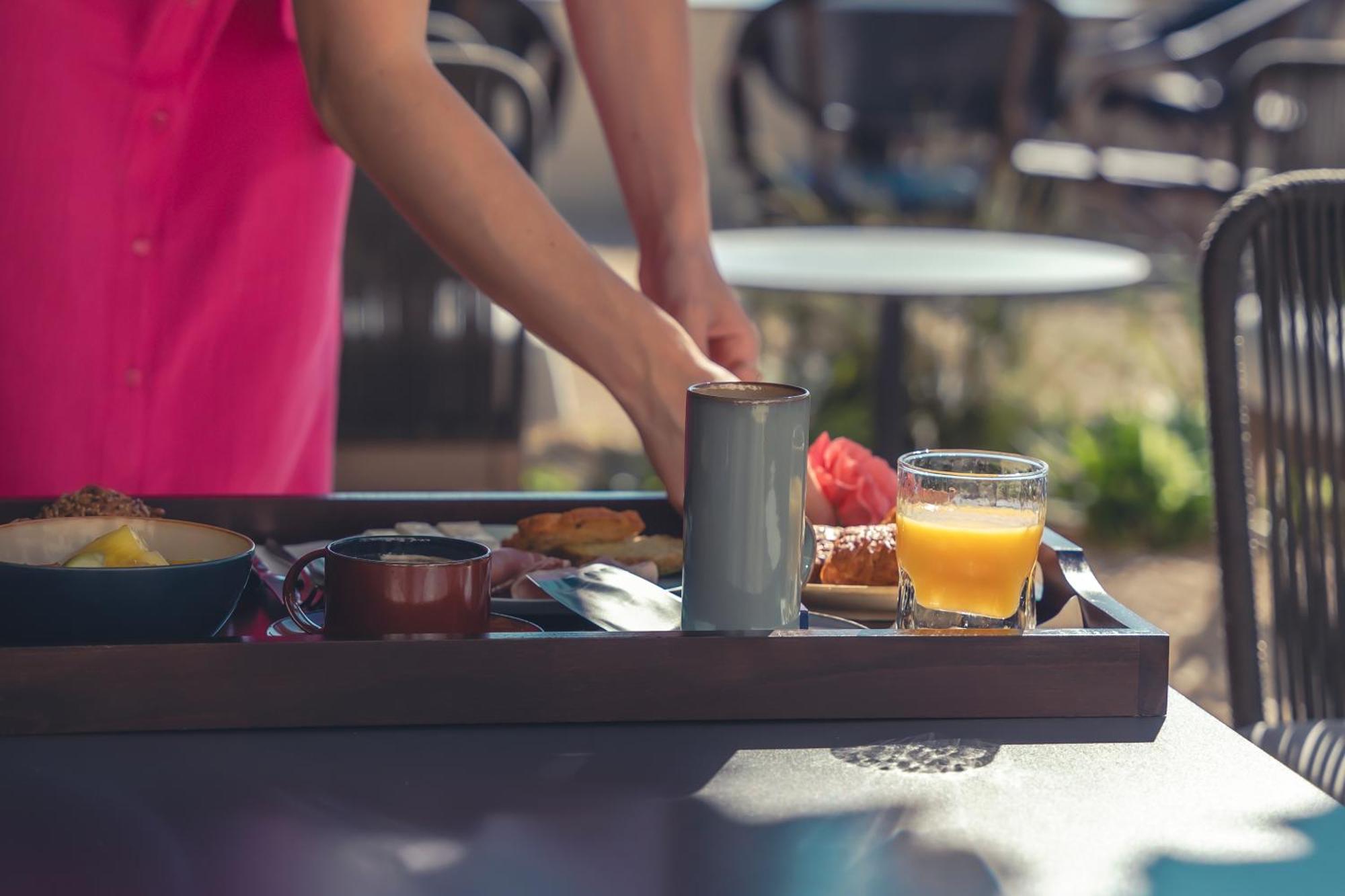 Logis Hotel Restaurant Le Plantevin Propiac Экстерьер фото