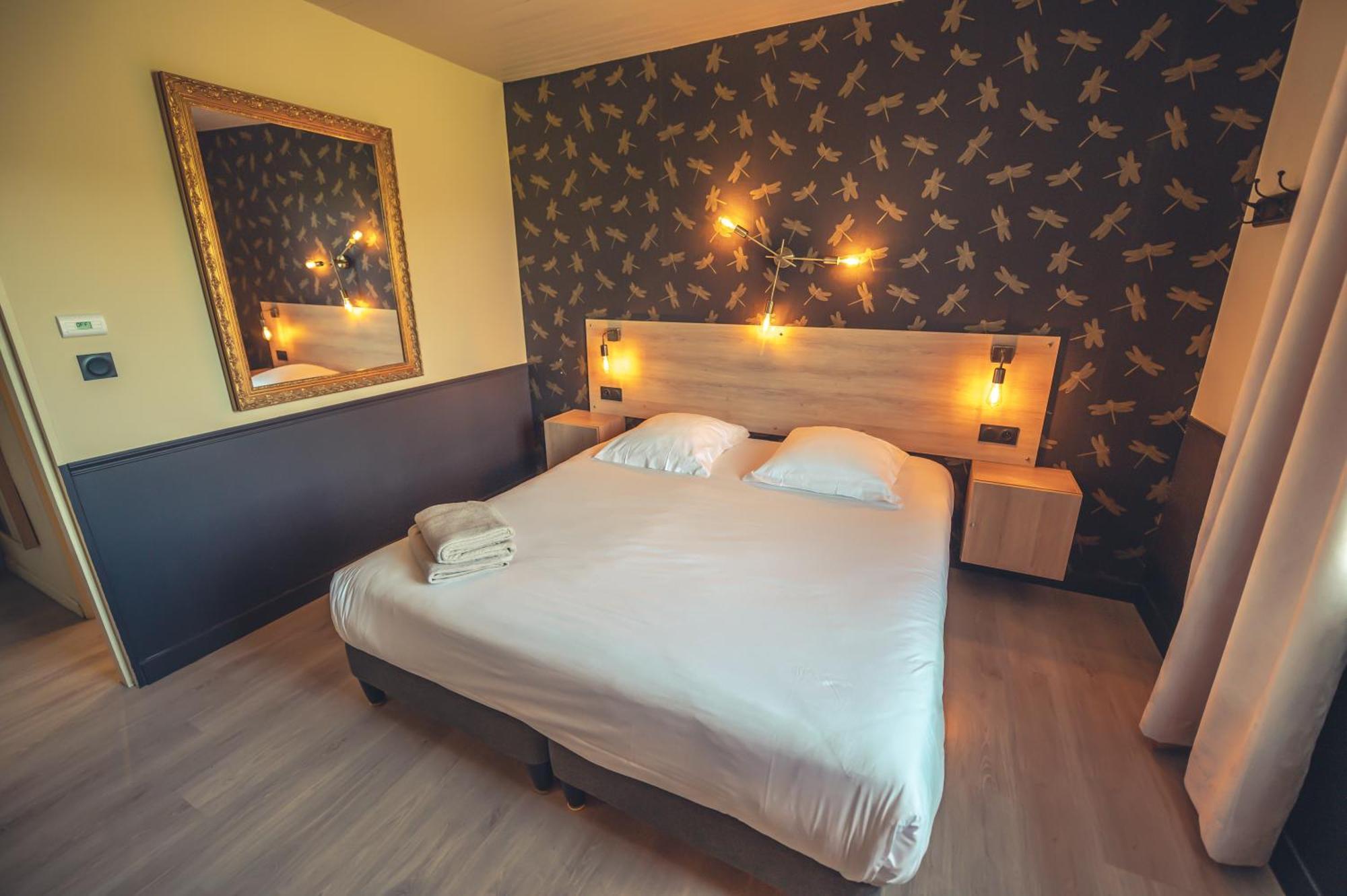 Logis Hotel Restaurant Le Plantevin Propiac Экстерьер фото